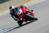 Rockingham-no-limits-trackday;enduro-digital-images;event-digital-images;eventdigitalimages;no-limits-trackdays;peter-wileman-photography;racing-digital-images;rockingham-raceway-northamptonshire;rockingham-trackday-photographs;trackday-digital-images;trackday-photos