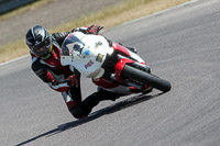 Rockingham-no-limits-trackday;enduro-digital-images;event-digital-images;eventdigitalimages;no-limits-trackdays;peter-wileman-photography;racing-digital-images;rockingham-raceway-northamptonshire;rockingham-trackday-photographs;trackday-digital-images;trackday-photos