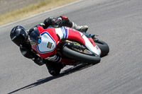 Rockingham-no-limits-trackday;enduro-digital-images;event-digital-images;eventdigitalimages;no-limits-trackdays;peter-wileman-photography;racing-digital-images;rockingham-raceway-northamptonshire;rockingham-trackday-photographs;trackday-digital-images;trackday-photos