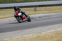 Rockingham-no-limits-trackday;enduro-digital-images;event-digital-images;eventdigitalimages;no-limits-trackdays;peter-wileman-photography;racing-digital-images;rockingham-raceway-northamptonshire;rockingham-trackday-photographs;trackday-digital-images;trackday-photos