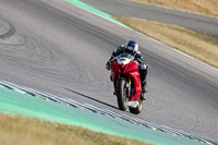Rockingham-no-limits-trackday;enduro-digital-images;event-digital-images;eventdigitalimages;no-limits-trackdays;peter-wileman-photography;racing-digital-images;rockingham-raceway-northamptonshire;rockingham-trackday-photographs;trackday-digital-images;trackday-photos