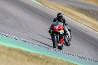 Rockingham-no-limits-trackday;enduro-digital-images;event-digital-images;eventdigitalimages;no-limits-trackdays;peter-wileman-photography;racing-digital-images;rockingham-raceway-northamptonshire;rockingham-trackday-photographs;trackday-digital-images;trackday-photos