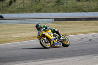 Rockingham-no-limits-trackday;enduro-digital-images;event-digital-images;eventdigitalimages;no-limits-trackdays;peter-wileman-photography;racing-digital-images;rockingham-raceway-northamptonshire;rockingham-trackday-photographs;trackday-digital-images;trackday-photos