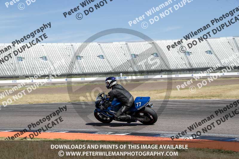 Rockingham no limits trackday;enduro digital images;event digital images;eventdigitalimages;no limits trackdays;peter wileman photography;racing digital images;rockingham raceway northamptonshire;rockingham trackday photographs;trackday digital images;trackday photos