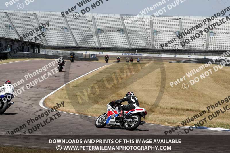 Rockingham no limits trackday;enduro digital images;event digital images;eventdigitalimages;no limits trackdays;peter wileman photography;racing digital images;rockingham raceway northamptonshire;rockingham trackday photographs;trackday digital images;trackday photos