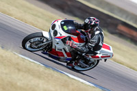 Rockingham-no-limits-trackday;enduro-digital-images;event-digital-images;eventdigitalimages;no-limits-trackdays;peter-wileman-photography;racing-digital-images;rockingham-raceway-northamptonshire;rockingham-trackday-photographs;trackday-digital-images;trackday-photos