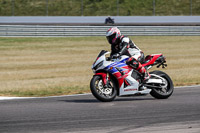 Rockingham-no-limits-trackday;enduro-digital-images;event-digital-images;eventdigitalimages;no-limits-trackdays;peter-wileman-photography;racing-digital-images;rockingham-raceway-northamptonshire;rockingham-trackday-photographs;trackday-digital-images;trackday-photos