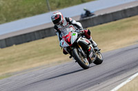 Rockingham-no-limits-trackday;enduro-digital-images;event-digital-images;eventdigitalimages;no-limits-trackdays;peter-wileman-photography;racing-digital-images;rockingham-raceway-northamptonshire;rockingham-trackday-photographs;trackday-digital-images;trackday-photos