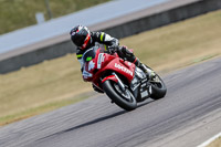 Rockingham-no-limits-trackday;enduro-digital-images;event-digital-images;eventdigitalimages;no-limits-trackdays;peter-wileman-photography;racing-digital-images;rockingham-raceway-northamptonshire;rockingham-trackday-photographs;trackday-digital-images;trackday-photos