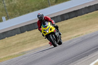 Rockingham-no-limits-trackday;enduro-digital-images;event-digital-images;eventdigitalimages;no-limits-trackdays;peter-wileman-photography;racing-digital-images;rockingham-raceway-northamptonshire;rockingham-trackday-photographs;trackday-digital-images;trackday-photos