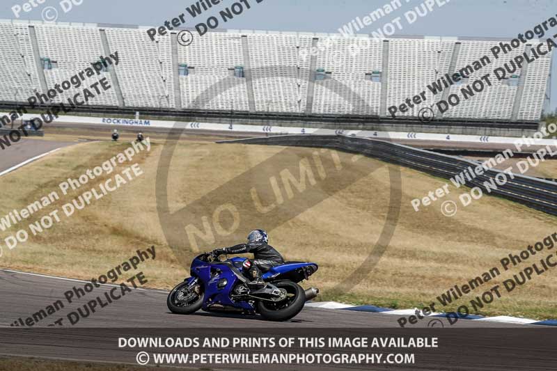 Rockingham no limits trackday;enduro digital images;event digital images;eventdigitalimages;no limits trackdays;peter wileman photography;racing digital images;rockingham raceway northamptonshire;rockingham trackday photographs;trackday digital images;trackday photos