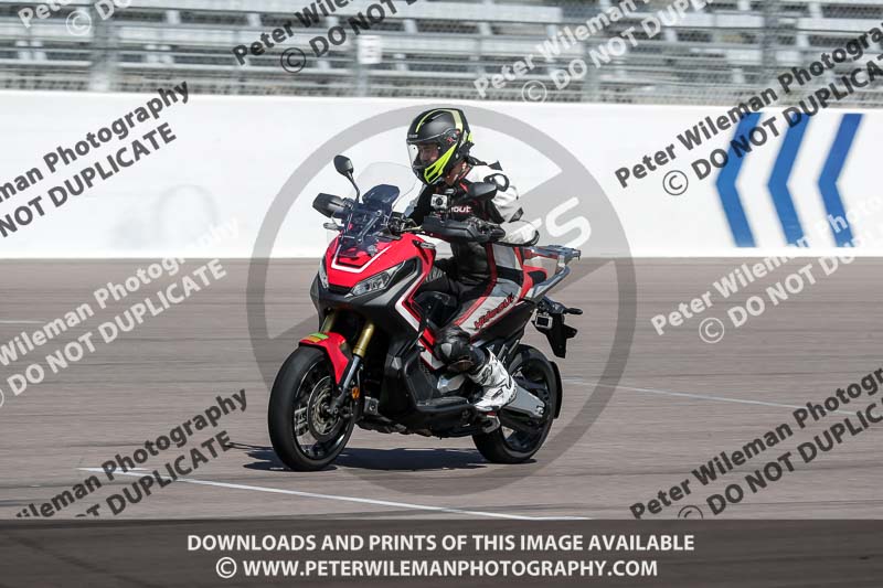 Rockingham no limits trackday;enduro digital images;event digital images;eventdigitalimages;no limits trackdays;peter wileman photography;racing digital images;rockingham raceway northamptonshire;rockingham trackday photographs;trackday digital images;trackday photos