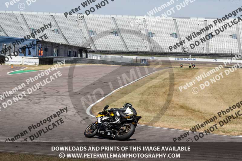 Rockingham no limits trackday;enduro digital images;event digital images;eventdigitalimages;no limits trackdays;peter wileman photography;racing digital images;rockingham raceway northamptonshire;rockingham trackday photographs;trackday digital images;trackday photos