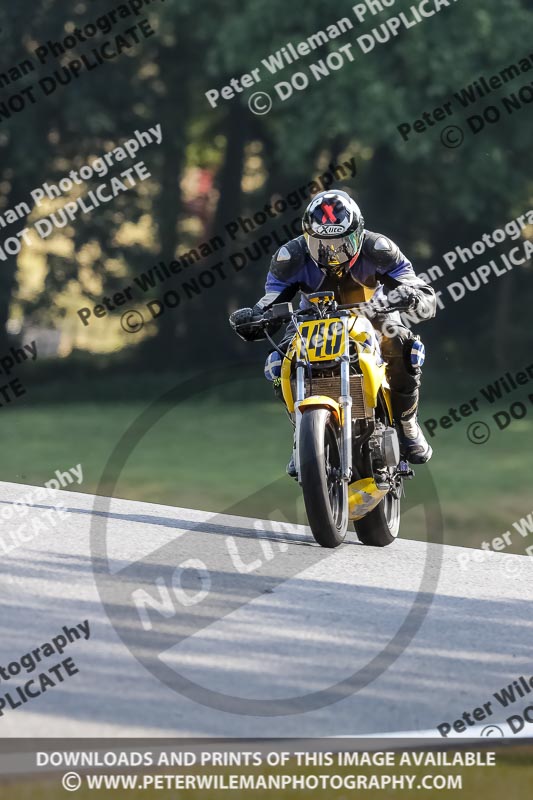 cadwell no limits trackday;cadwell park;cadwell park photographs;cadwell trackday photographs;enduro digital images;event digital images;eventdigitalimages;no limits trackdays;peter wileman photography;racing digital images;trackday digital images;trackday photos