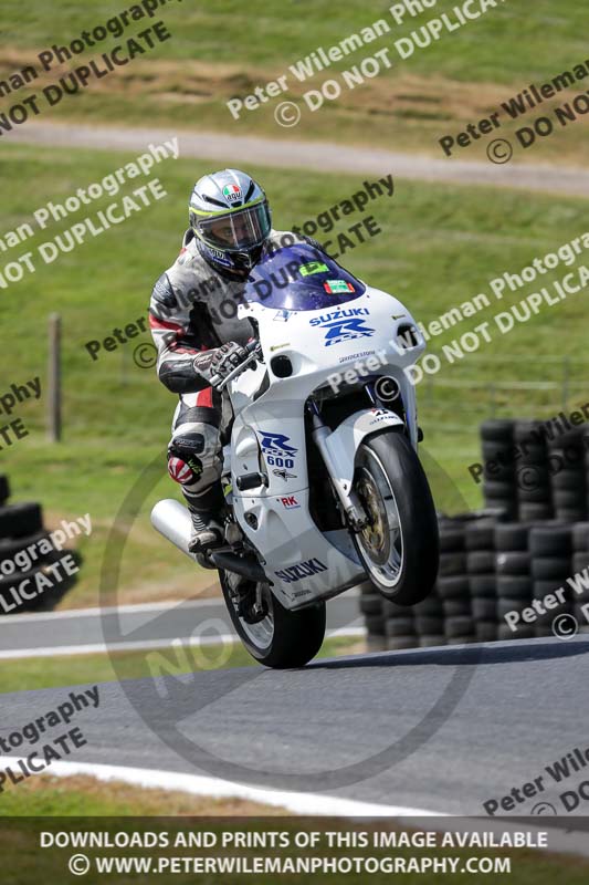 cadwell no limits trackday;cadwell park;cadwell park photographs;cadwell trackday photographs;enduro digital images;event digital images;eventdigitalimages;no limits trackdays;peter wileman photography;racing digital images;trackday digital images;trackday photos