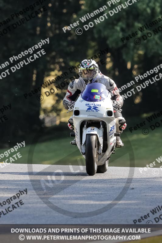 cadwell no limits trackday;cadwell park;cadwell park photographs;cadwell trackday photographs;enduro digital images;event digital images;eventdigitalimages;no limits trackdays;peter wileman photography;racing digital images;trackday digital images;trackday photos