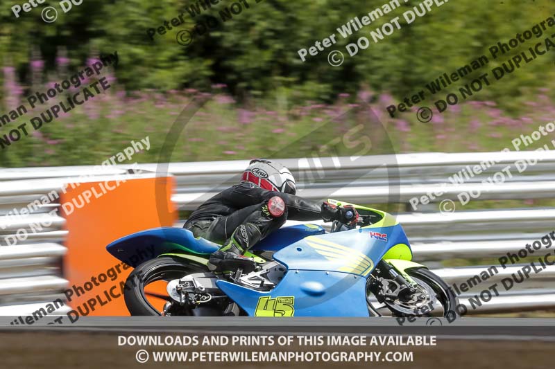 anglesey;brands hatch;cadwell park;croft;donington park;enduro digital images;event digital images;eventdigitalimages;mallory;no limits;oulton park;peter wileman photography;racing digital images;silverstone;snetterton;trackday digital images;trackday photos;vmcc banbury run;welsh 2 day enduro