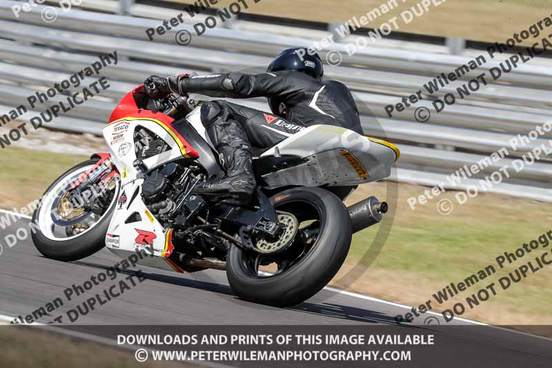 anglesey;brands hatch;cadwell park;croft;donington park;enduro digital images;event digital images;eventdigitalimages;mallory;no limits;oulton park;peter wileman photography;racing digital images;silverstone;snetterton;trackday digital images;trackday photos;vmcc banbury run;welsh 2 day enduro