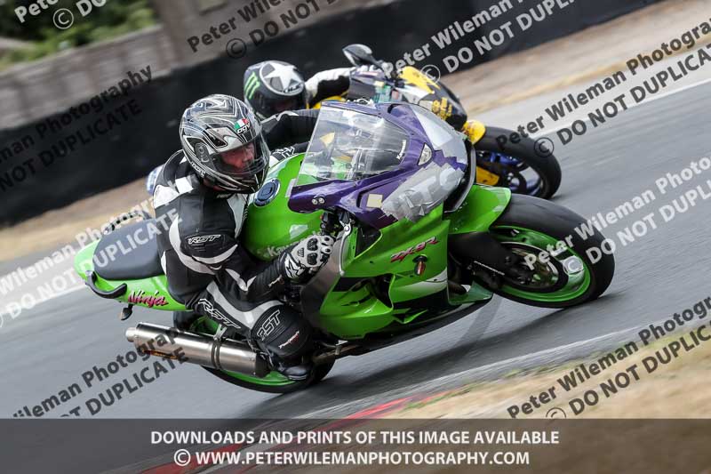 anglesey;brands hatch;cadwell park;croft;donington park;enduro digital images;event digital images;eventdigitalimages;mallory;no limits;oulton park;peter wileman photography;racing digital images;silverstone;snetterton;trackday digital images;trackday photos;vmcc banbury run;welsh 2 day enduro