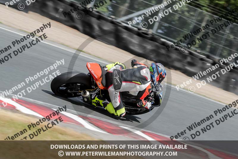 anglesey;brands hatch;cadwell park;croft;donington park;enduro digital images;event digital images;eventdigitalimages;mallory;no limits;oulton park;peter wileman photography;racing digital images;silverstone;snetterton;trackday digital images;trackday photos;vmcc banbury run;welsh 2 day enduro