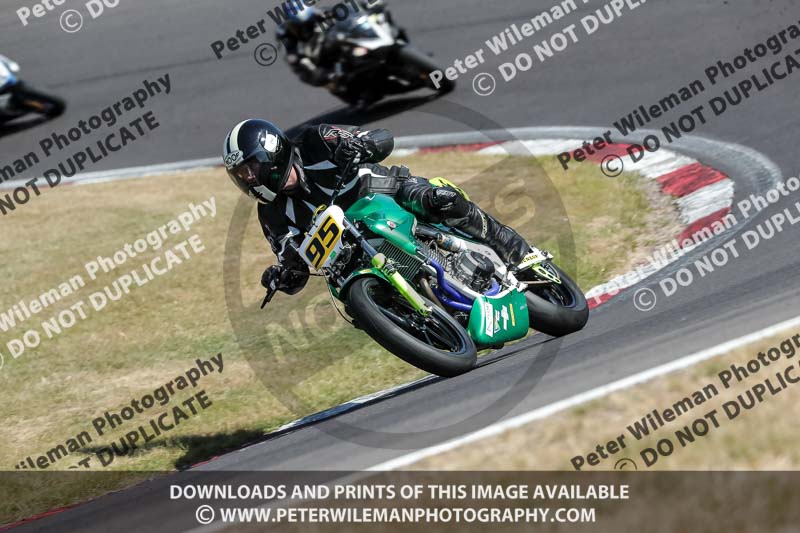 anglesey;brands hatch;cadwell park;croft;donington park;enduro digital images;event digital images;eventdigitalimages;mallory;no limits;oulton park;peter wileman photography;racing digital images;silverstone;snetterton;trackday digital images;trackday photos;vmcc banbury run;welsh 2 day enduro