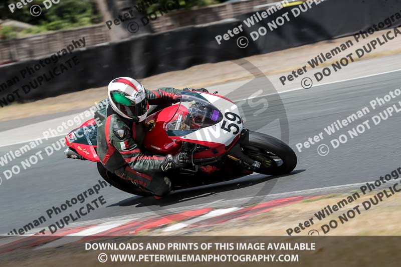 anglesey;brands hatch;cadwell park;croft;donington park;enduro digital images;event digital images;eventdigitalimages;mallory;no limits;oulton park;peter wileman photography;racing digital images;silverstone;snetterton;trackday digital images;trackday photos;vmcc banbury run;welsh 2 day enduro