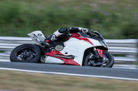 anglesey;brands-hatch;cadwell-park;croft;donington-park;enduro-digital-images;event-digital-images;eventdigitalimages;mallory;no-limits;oulton-park;peter-wileman-photography;racing-digital-images;silverstone;snetterton;trackday-digital-images;trackday-photos;vmcc-banbury-run;welsh-2-day-enduro