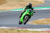 brands-hatch-photographs;brands-no-limits-trackday;cadwell-trackday-photographs;enduro-digital-images;event-digital-images;eventdigitalimages;no-limits-trackdays;peter-wileman-photography;racing-digital-images;trackday-digital-images;trackday-photos