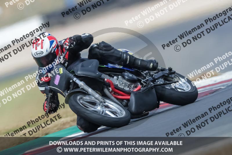 donington no limits trackday;donington park photographs;donington trackday photographs;no limits trackdays;peter wileman photography;trackday digital images;trackday photos