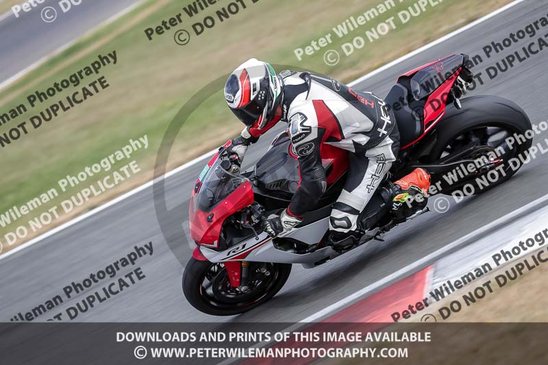 donington no limits trackday;donington park photographs;donington trackday photographs;no limits trackdays;peter wileman photography;trackday digital images;trackday photos