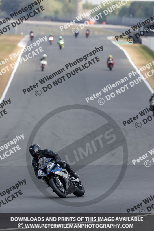 donington no limits trackday;donington park photographs;donington trackday photographs;no limits trackdays;peter wileman photography;trackday digital images;trackday photos