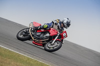 donington-no-limits-trackday;donington-park-photographs;donington-trackday-photographs;no-limits-trackdays;peter-wileman-photography;trackday-digital-images;trackday-photos