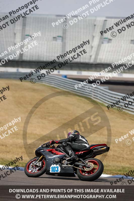 Rockingham no limits trackday;enduro digital images;event digital images;eventdigitalimages;no limits trackdays;peter wileman photography;racing digital images;rockingham raceway northamptonshire;rockingham trackday photographs;trackday digital images;trackday photos