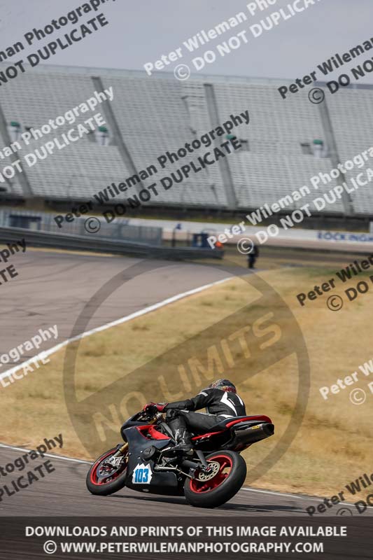 Rockingham no limits trackday;enduro digital images;event digital images;eventdigitalimages;no limits trackdays;peter wileman photography;racing digital images;rockingham raceway northamptonshire;rockingham trackday photographs;trackday digital images;trackday photos