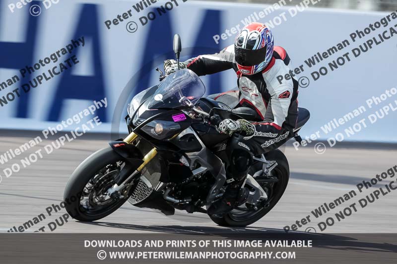 Rockingham no limits trackday;enduro digital images;event digital images;eventdigitalimages;no limits trackdays;peter wileman photography;racing digital images;rockingham raceway northamptonshire;rockingham trackday photographs;trackday digital images;trackday photos