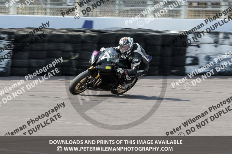 Rockingham no limits trackday;enduro digital images;event digital images;eventdigitalimages;no limits trackdays;peter wileman photography;racing digital images;rockingham raceway northamptonshire;rockingham trackday photographs;trackday digital images;trackday photos