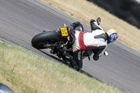 Rockingham-no-limits-trackday;enduro-digital-images;event-digital-images;eventdigitalimages;no-limits-trackdays;peter-wileman-photography;racing-digital-images;rockingham-raceway-northamptonshire;rockingham-trackday-photographs;trackday-digital-images;trackday-photos