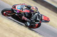 Rockingham-no-limits-trackday;enduro-digital-images;event-digital-images;eventdigitalimages;no-limits-trackdays;peter-wileman-photography;racing-digital-images;rockingham-raceway-northamptonshire;rockingham-trackday-photographs;trackday-digital-images;trackday-photos