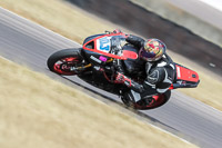 Rockingham-no-limits-trackday;enduro-digital-images;event-digital-images;eventdigitalimages;no-limits-trackdays;peter-wileman-photography;racing-digital-images;rockingham-raceway-northamptonshire;rockingham-trackday-photographs;trackday-digital-images;trackday-photos