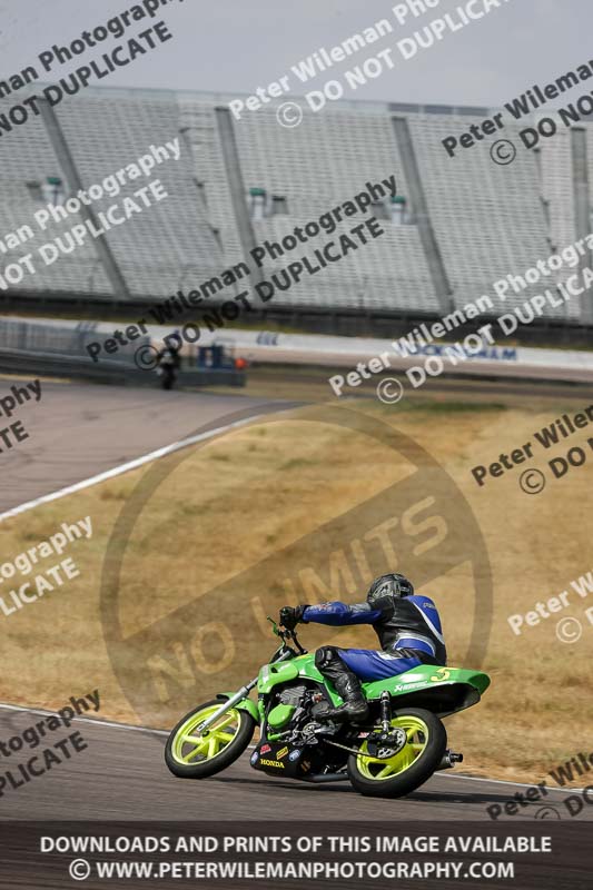 Rockingham no limits trackday;enduro digital images;event digital images;eventdigitalimages;no limits trackdays;peter wileman photography;racing digital images;rockingham raceway northamptonshire;rockingham trackday photographs;trackday digital images;trackday photos