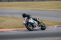 Rockingham-no-limits-trackday;enduro-digital-images;event-digital-images;eventdigitalimages;no-limits-trackdays;peter-wileman-photography;racing-digital-images;rockingham-raceway-northamptonshire;rockingham-trackday-photographs;trackday-digital-images;trackday-photos