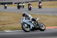 Rockingham-no-limits-trackday;enduro-digital-images;event-digital-images;eventdigitalimages;no-limits-trackdays;peter-wileman-photography;racing-digital-images;rockingham-raceway-northamptonshire;rockingham-trackday-photographs;trackday-digital-images;trackday-photos
