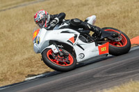 Rockingham-no-limits-trackday;enduro-digital-images;event-digital-images;eventdigitalimages;no-limits-trackdays;peter-wileman-photography;racing-digital-images;rockingham-raceway-northamptonshire;rockingham-trackday-photographs;trackday-digital-images;trackday-photos