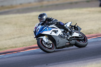Rockingham-no-limits-trackday;enduro-digital-images;event-digital-images;eventdigitalimages;no-limits-trackdays;peter-wileman-photography;racing-digital-images;rockingham-raceway-northamptonshire;rockingham-trackday-photographs;trackday-digital-images;trackday-photos