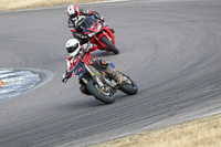 Rockingham-no-limits-trackday;enduro-digital-images;event-digital-images;eventdigitalimages;no-limits-trackdays;peter-wileman-photography;racing-digital-images;rockingham-raceway-northamptonshire;rockingham-trackday-photographs;trackday-digital-images;trackday-photos