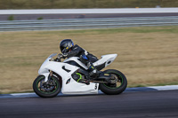 Rockingham-no-limits-trackday;enduro-digital-images;event-digital-images;eventdigitalimages;no-limits-trackdays;peter-wileman-photography;racing-digital-images;rockingham-raceway-northamptonshire;rockingham-trackday-photographs;trackday-digital-images;trackday-photos