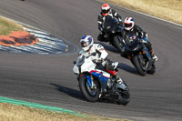 Rockingham-no-limits-trackday;enduro-digital-images;event-digital-images;eventdigitalimages;no-limits-trackdays;peter-wileman-photography;racing-digital-images;rockingham-raceway-northamptonshire;rockingham-trackday-photographs;trackday-digital-images;trackday-photos