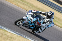Rockingham-no-limits-trackday;enduro-digital-images;event-digital-images;eventdigitalimages;no-limits-trackdays;peter-wileman-photography;racing-digital-images;rockingham-raceway-northamptonshire;rockingham-trackday-photographs;trackday-digital-images;trackday-photos
