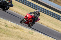 Rockingham-no-limits-trackday;enduro-digital-images;event-digital-images;eventdigitalimages;no-limits-trackdays;peter-wileman-photography;racing-digital-images;rockingham-raceway-northamptonshire;rockingham-trackday-photographs;trackday-digital-images;trackday-photos