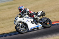 Rockingham-no-limits-trackday;enduro-digital-images;event-digital-images;eventdigitalimages;no-limits-trackdays;peter-wileman-photography;racing-digital-images;rockingham-raceway-northamptonshire;rockingham-trackday-photographs;trackday-digital-images;trackday-photos
